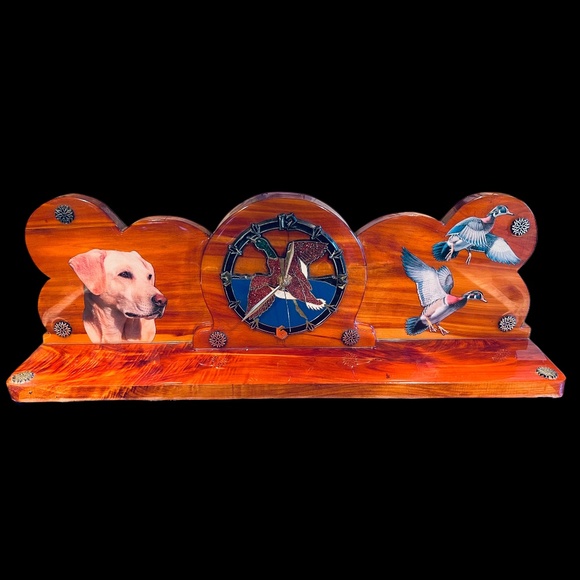🦮🦆|•CYPRESS WOOD CLOCKS•| Vintage Handcrafted Custom Bird Dog Clock by Earl - Picture 1 of 16